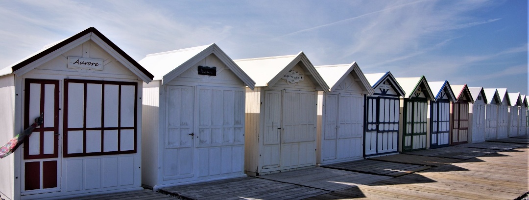 Cabanons de plage à Cayeux-sur-Mer