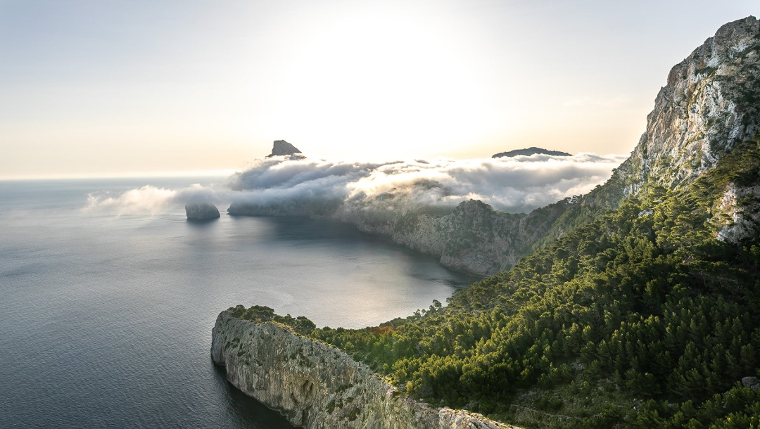 View on a hike along the coast of Mallorca