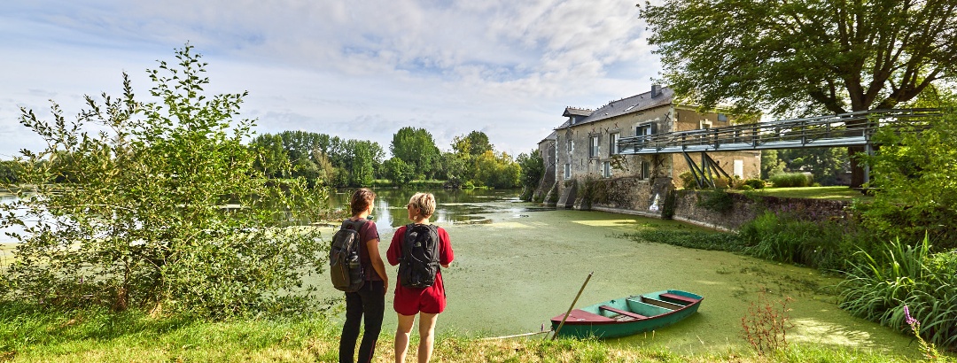 A walk along the Loir in Villevêque