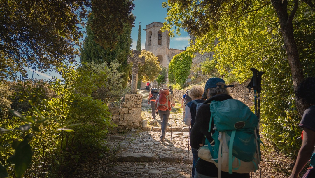 Hiking in Oppède-le-Vieux (Luberon)