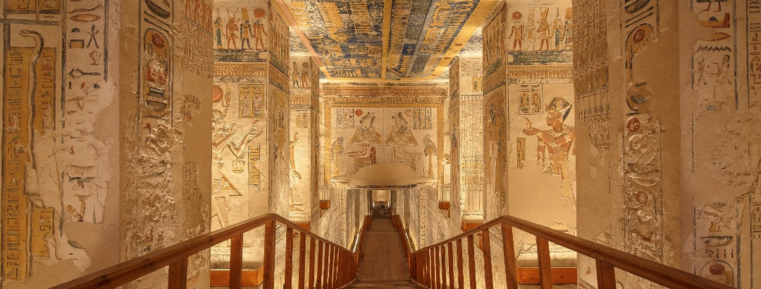 Egyptian tomb with wall paintings